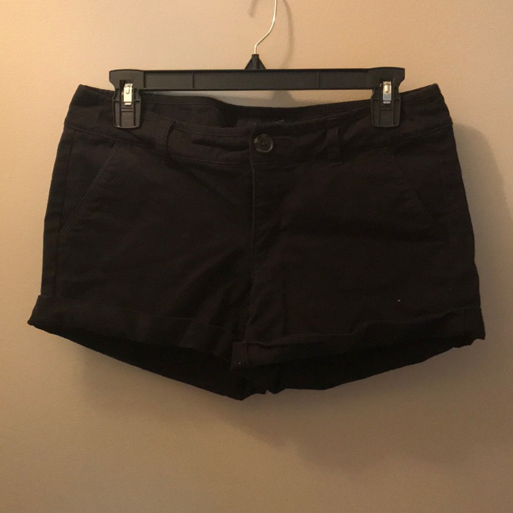 Black American eagle shorts